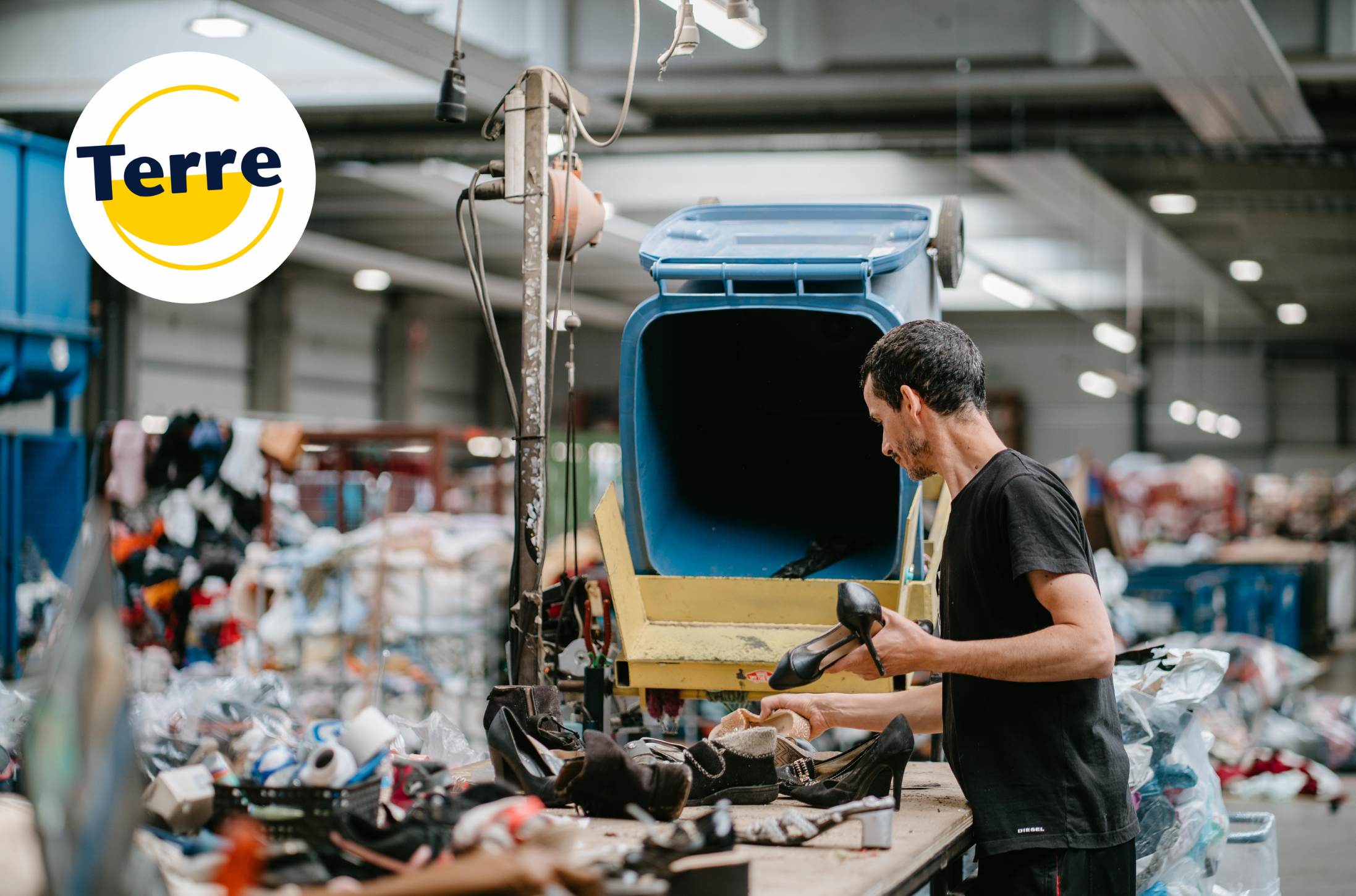 Recyclage des vêtements : une filière en crise